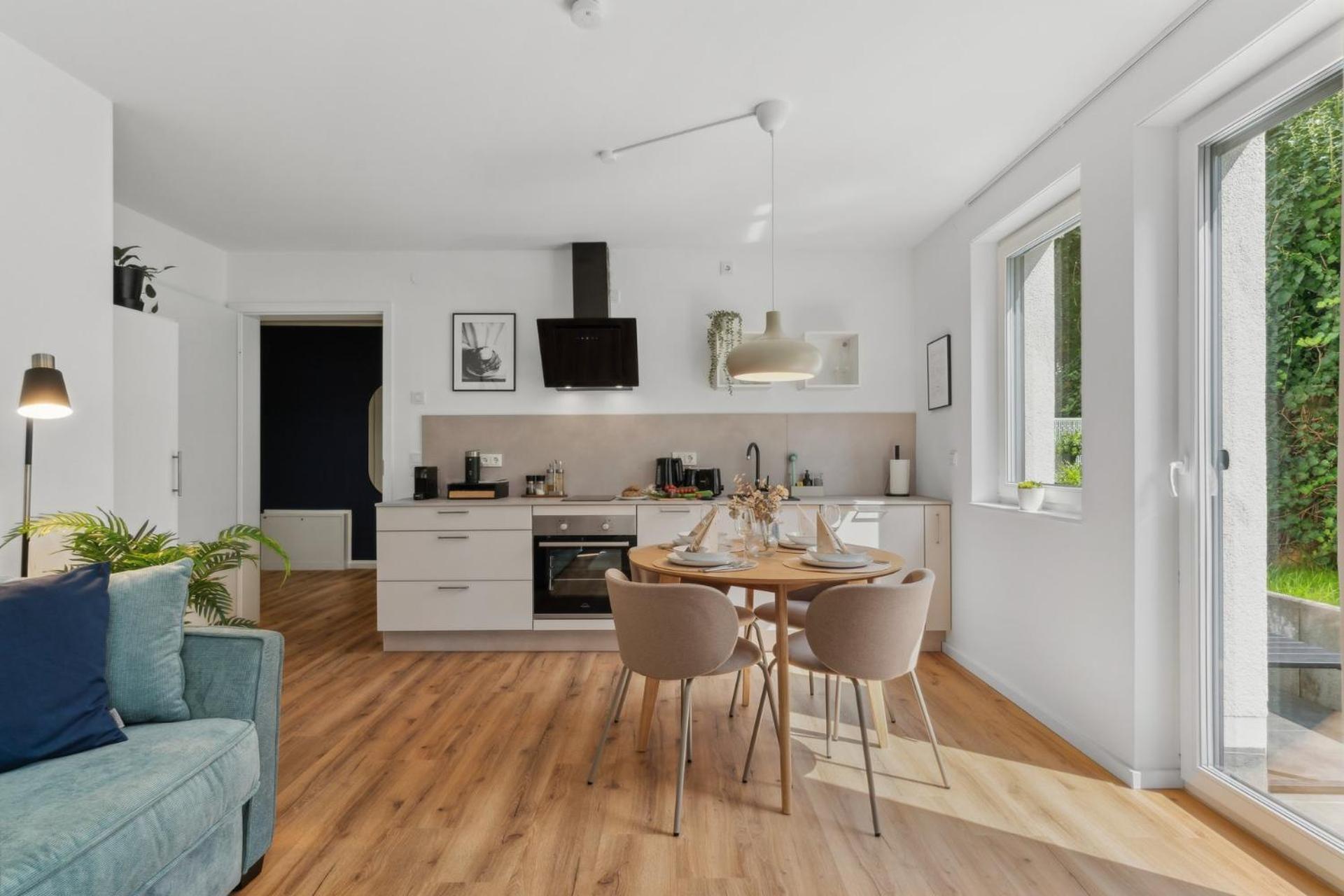 Apartment Deluxe In Mit Parkplatz Und Terrasse Bielefeld