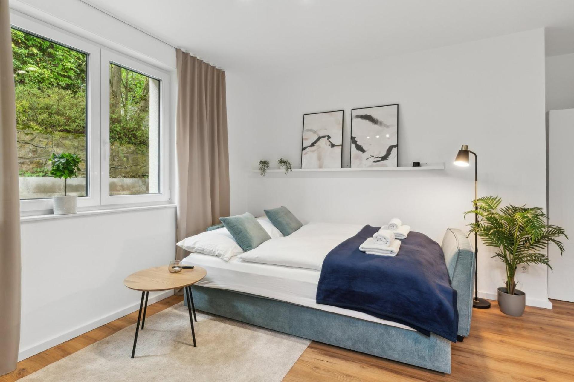 Deluxe In Mit Parkplatz Und Terrasse Bielefeld